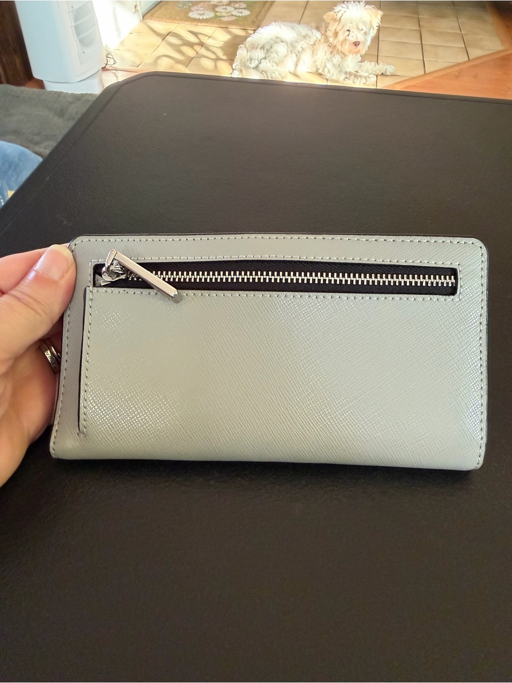 kate spade two-tone gray and cream zip-around wallet - Picture 2 of 8